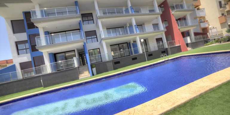 EXTERIOR 1