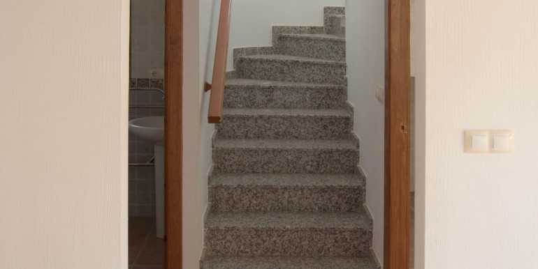 VP_025_escalera